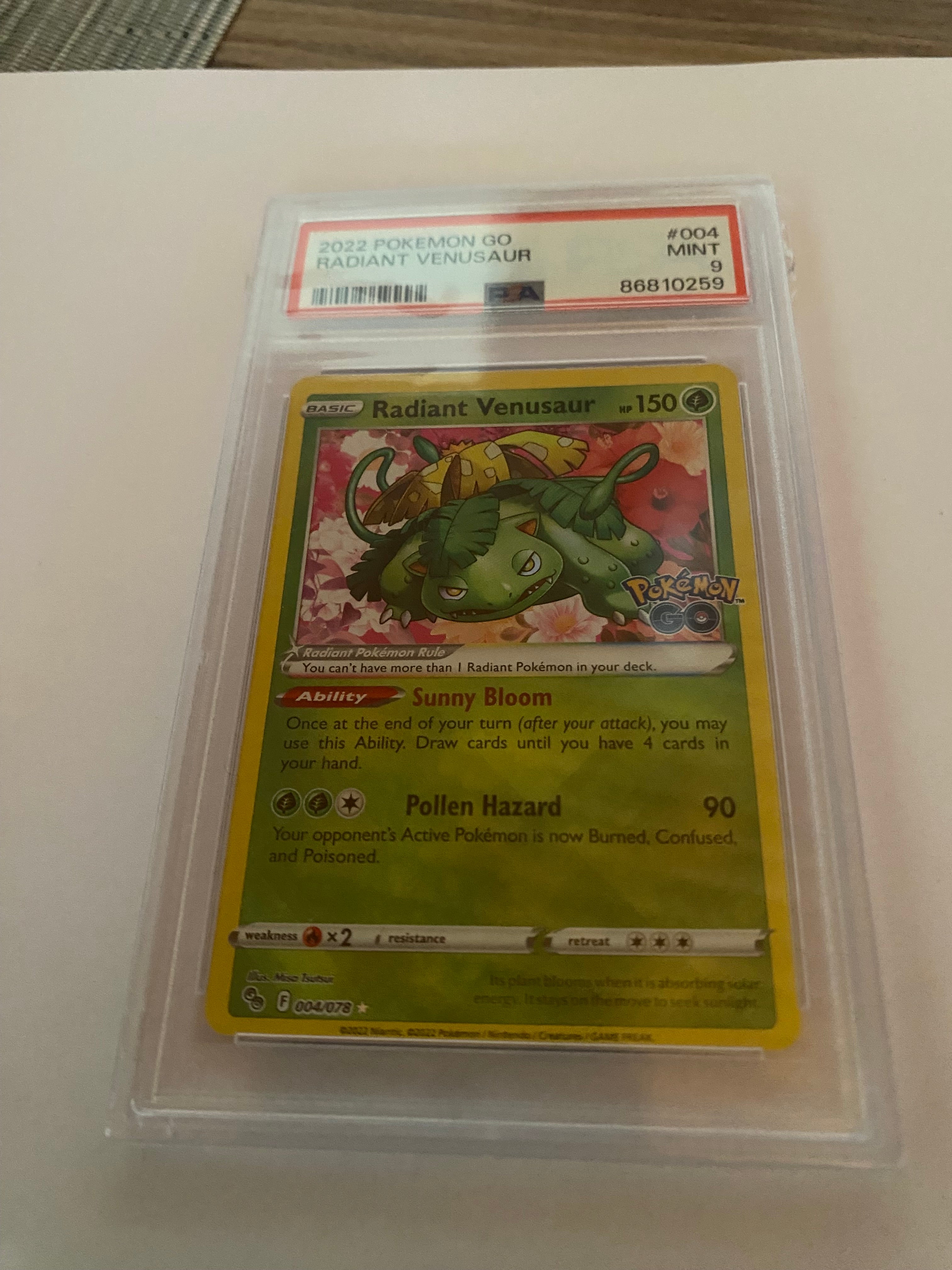Pokémon TCG Radiant Venusaur Holo Rare Card PSA 9 Mint 004/078