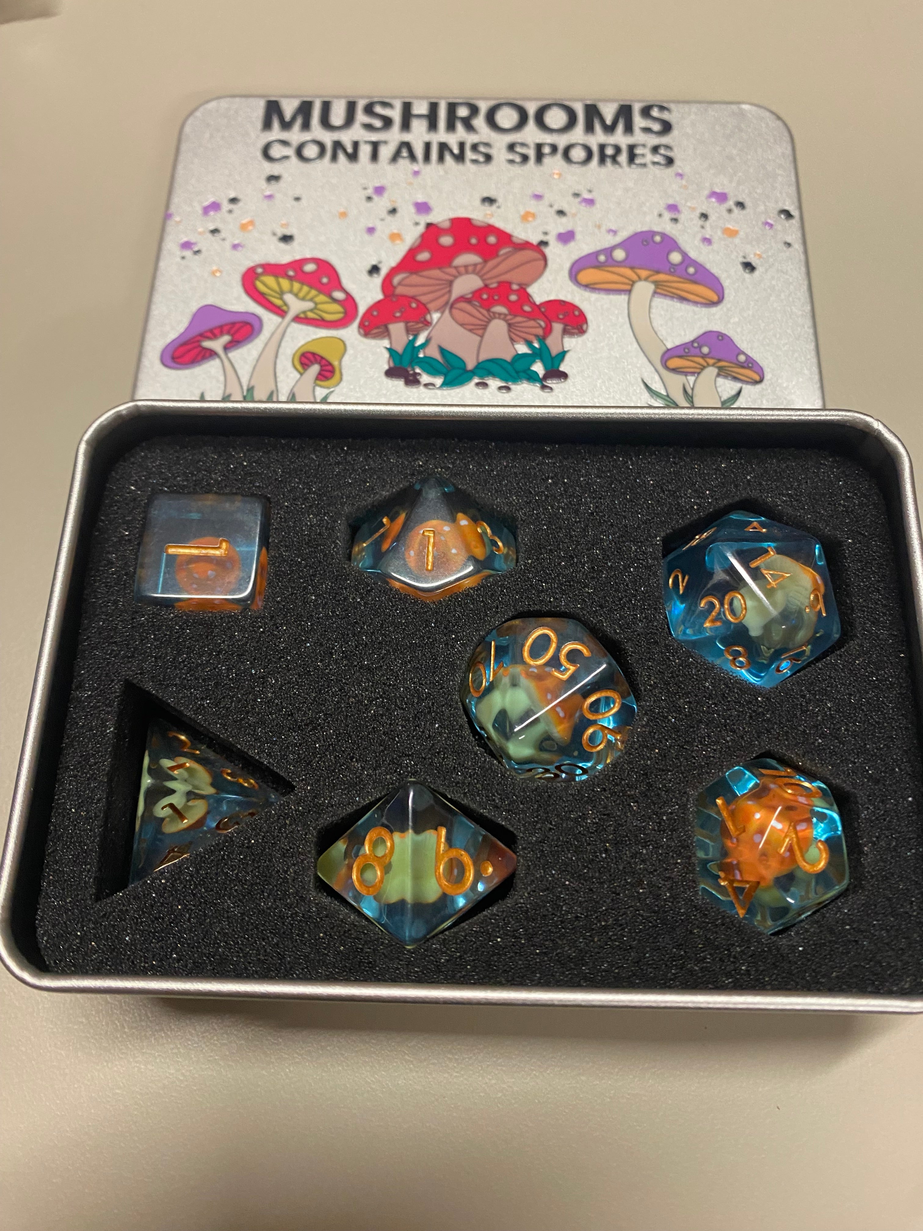 Mushroom dice
